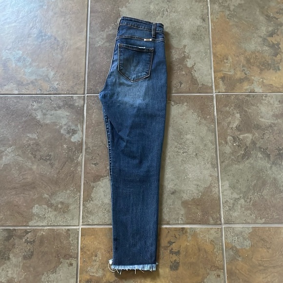 Women’s KanCan raw edge ripped jeans, size 27 good condition lightly worn - Picture 2 of 7